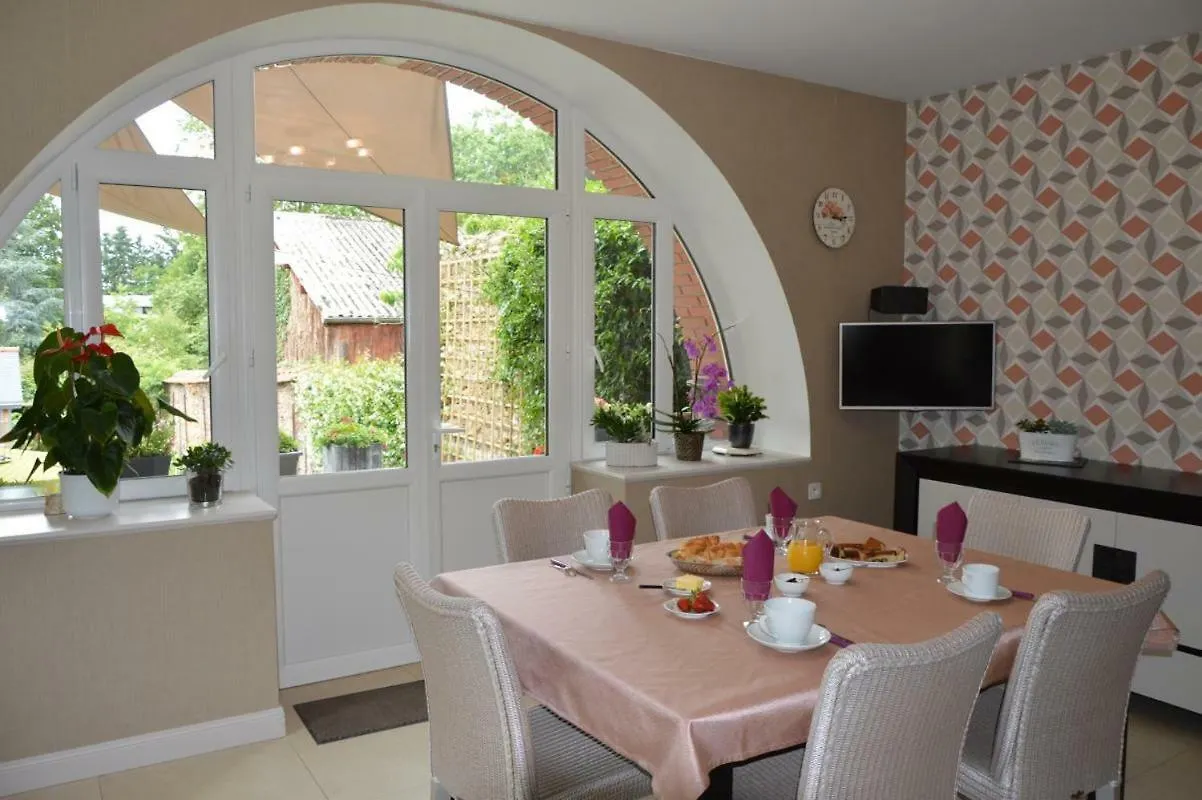Les Rosiers Hotel Argentre-du-Plessis 4*,
